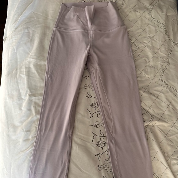 lululemon Align HR pant 25 lavender dew - Picture 2 of 5
